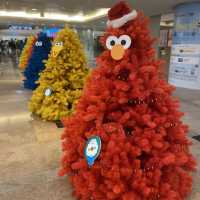 尖沙嘴海港城Elmo 陪大家過聖誕節🧑‍🎄