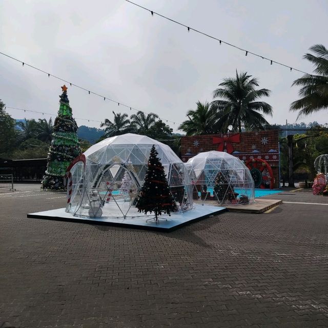 Christmas Decorations in Spritzer Eco Park