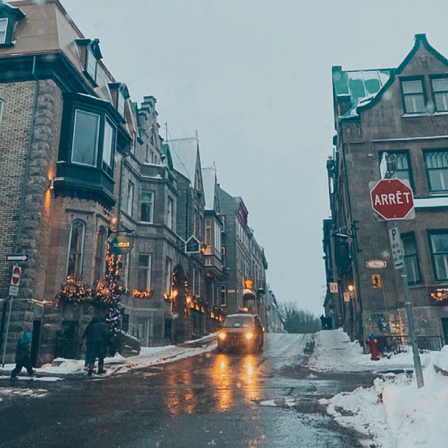 눈 내리는 퀘벡 올드시티 ❄️ 