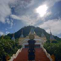 กราบขอพร 