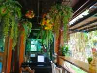 คาเฟ่ลับที่น้ำตกไทรโยคน้อย