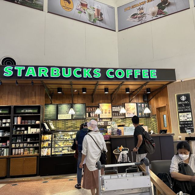 Starbucks สาขาสนามบินเชียงใหม่