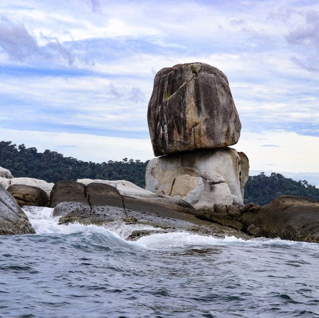 เกาะหินซ้อน มหัศจรรย์ความงามธรรมชาติสร้าง 