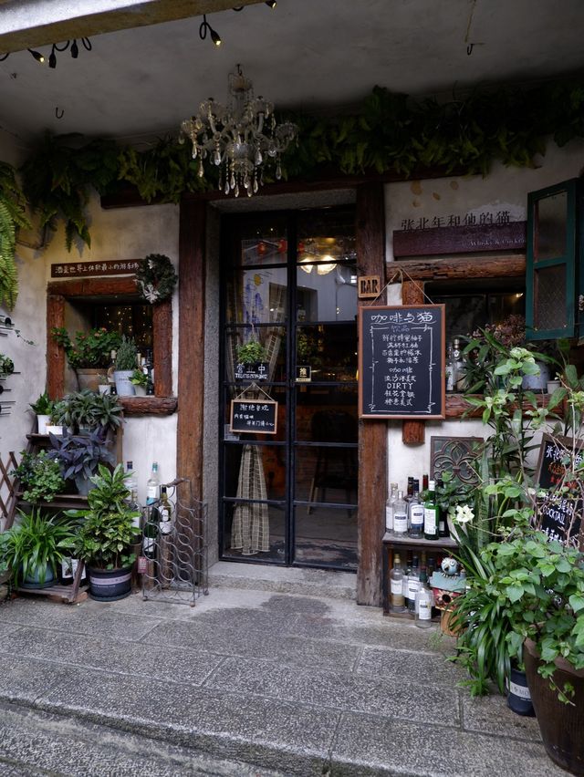 古城內華麗咖啡店與酒吧  
