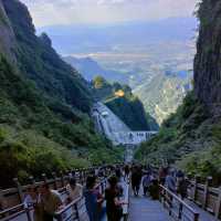 The Avatar Mountains of Hunan - ZhangJiaJie