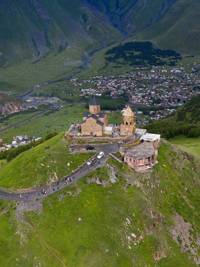 🇬🇪Georgia: Sameba Cathedral of the Holy Trinity in Tbilisi