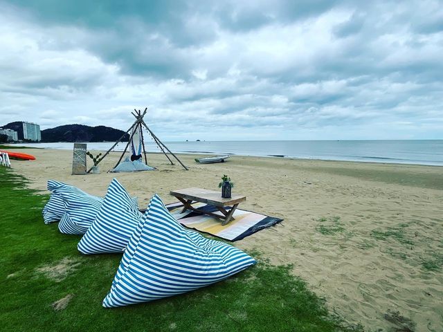 Eureka Beach Cafe คาเฟ่ลับหาดทะเลส่วนตัว