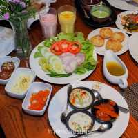 มื้อสายวันอาทิตย์ All-You-Can-Eat อาหารอินเดีย 