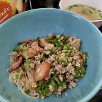 แจกหมุดร้านก๋วยเตี๋ยวสุโขทัยเด็ก! เสาชิงช้า