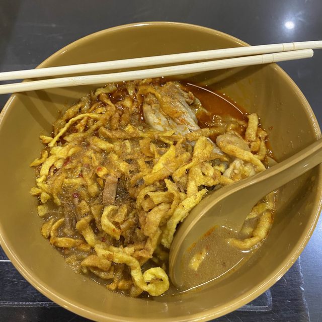 ร้านขนมจีนพี่เล็ก ข้าวซอยน้ำเงี้ยวลำขนาด