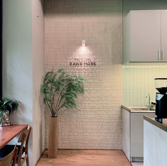 Cozy Nature Cafe near BTS Phrakanong in Bangkok 🌿