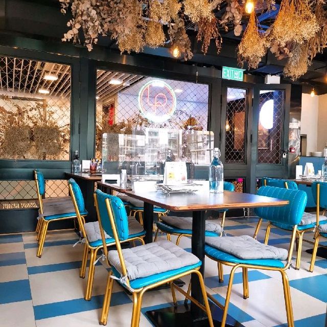打卡環境好靚既餐廳