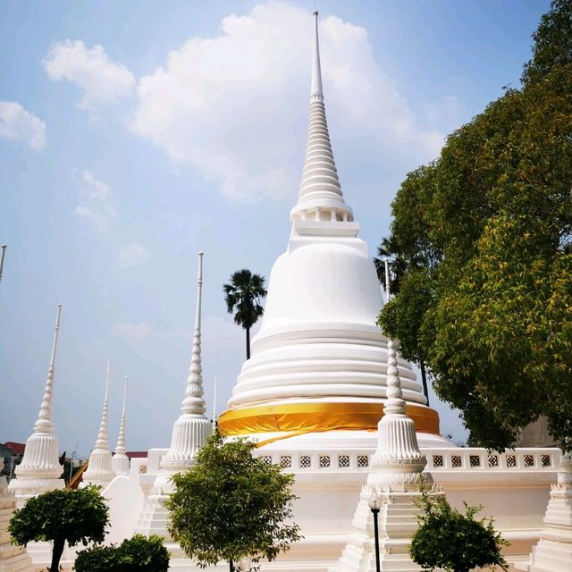 เพชรเม็ดงาม ณ วัดสุวรรณดารารามราชวรวิหาร