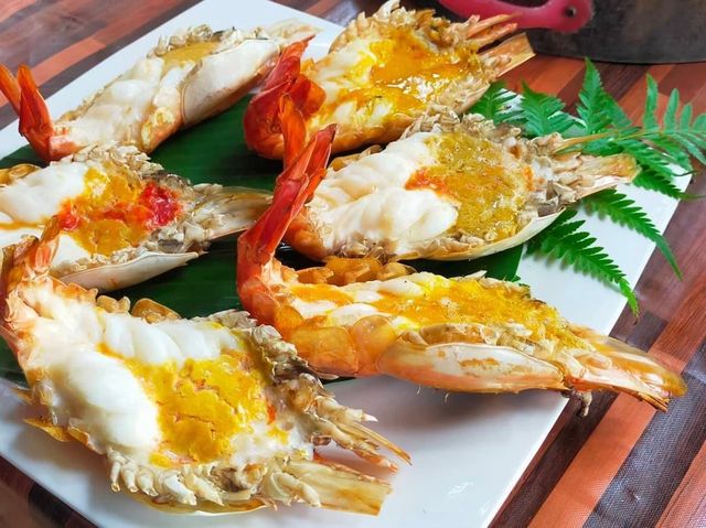 สวยอาหารริมน้ำ ร้านอาหารเก่าแก่คู่เมืองนราธิวาส