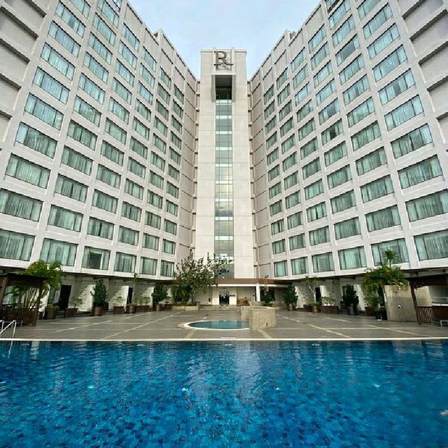 Birthday Staycay in Renaissance JB!