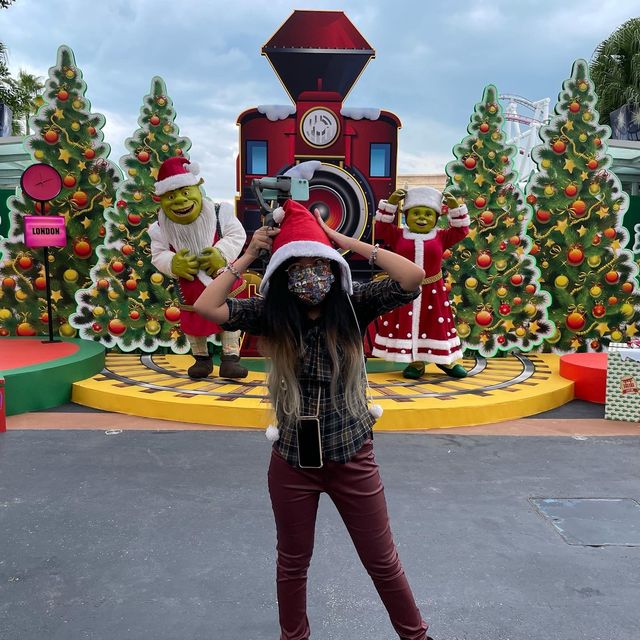 Universal Christmas 