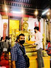 เที่ยวอยุธยา ไหว้ขอพร ถวายผ้าห่มหลวงพ่อโตองค์ใหญ่