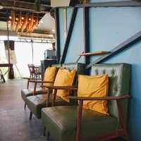The Lao Cafe' Coffee& Music Angthong