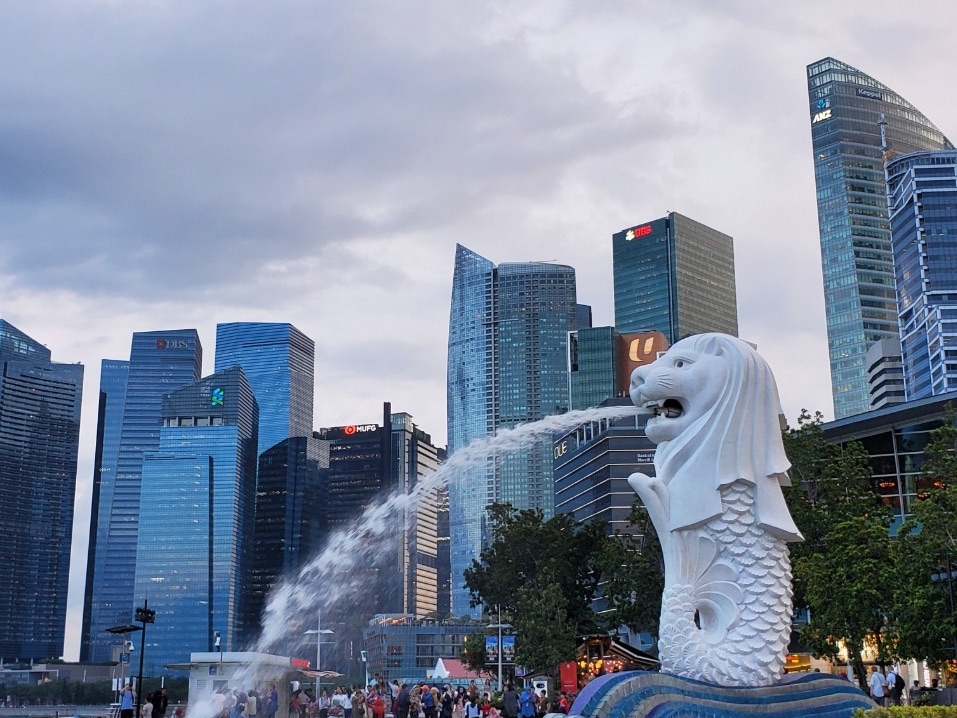 意外と小さい マーライオン Trip Com シンガポールの旅のブログ