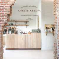 Cheevit Cheeva - ชีวิตชีวา