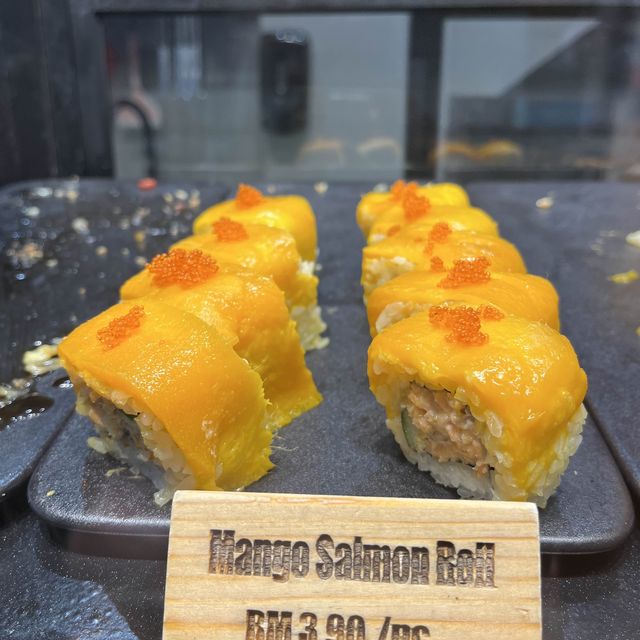 Chic and cozy for Sushi fans!
