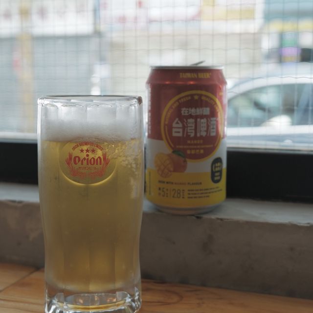 橫巷的台灣小店，魯肉很出色  