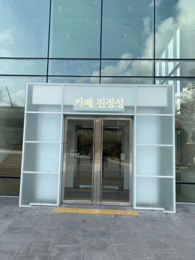 광주 동명동 베이커리 대형카페,카페진정성