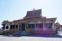 Vientiane's That Luang Stupa | Shining symbol of Laos