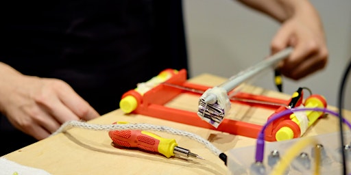 Workshop soft sensor sound machines | Het Hof van Cartesius, Vlampijpstraat, Utrecht, Netherlands