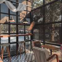 Bootcamp Cafe 