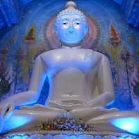 Wat Rong Suea Ten (Blue Temple