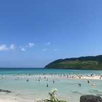 에메랄드 빛 바다가 펼쳐진 제주도 해수욕장🌊