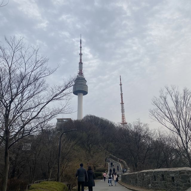 커플이라면 한번쯤은 갔을 서울 남산 타워🗼