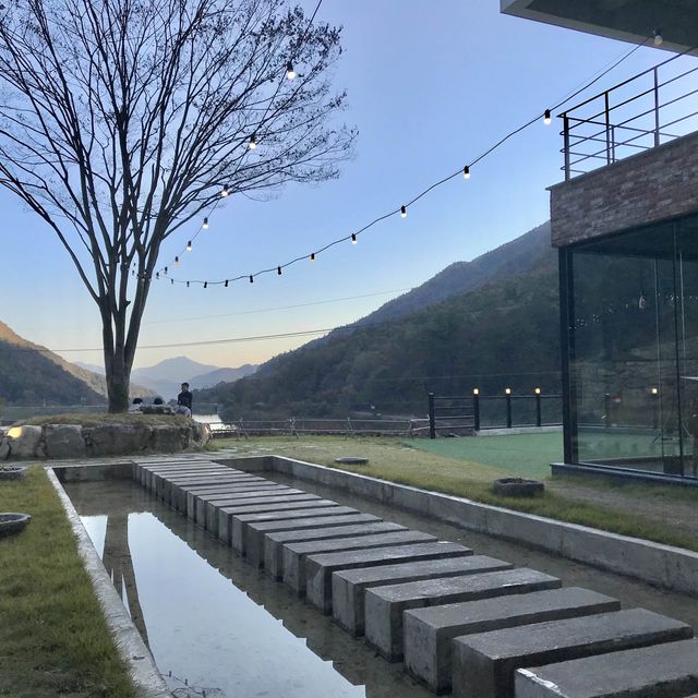 전주 근교 분위기 있는 대형카페 소양 “라온카페”