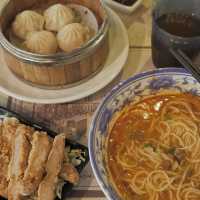歌賦街隱蔽上海菜，午市套餐很豐富 