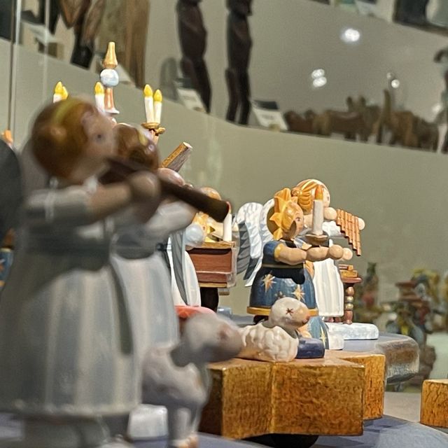 遠軽町「ちゃちゃワールド」世界の木製おもちゃが集合！