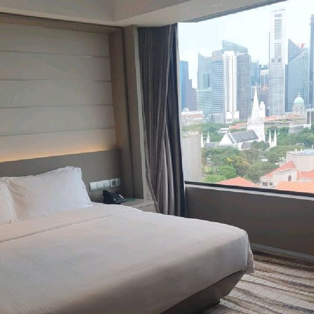 Freestanding bathtub with awesome views!