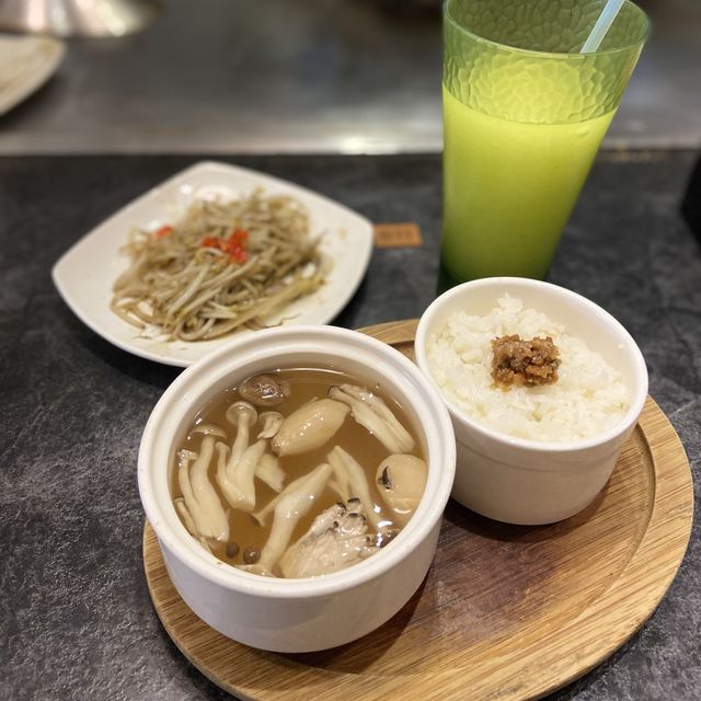 ［台北/中山］hot7新鐵板料理 台北長安東店｜王品最平價鐵板燒之原塊牛排好好吃(っ'ヮ'c)