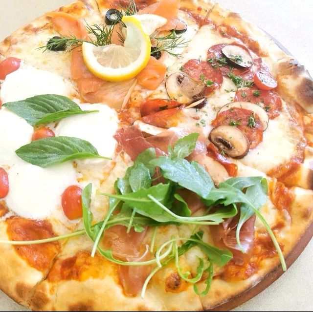 Maria Garden Restaurant 🍕🥪🥩🥗🍲