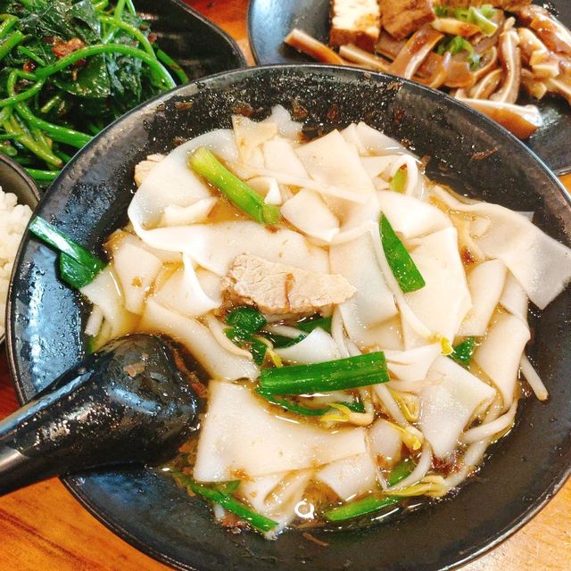 新竹 北埔📍 來到北埔老街必吃的三十年老店🍜北埔廟前粄條