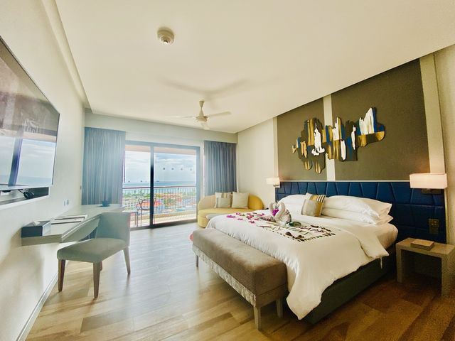 Avani Aonang Cliff Krabi