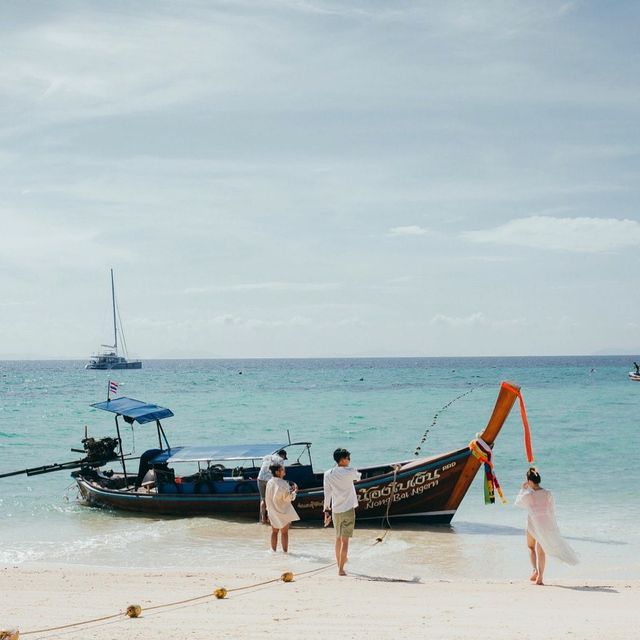 Phi Phi Island Krabi, Thailand ⛱ Phi Phi Island Krabi, Thailand ⛱