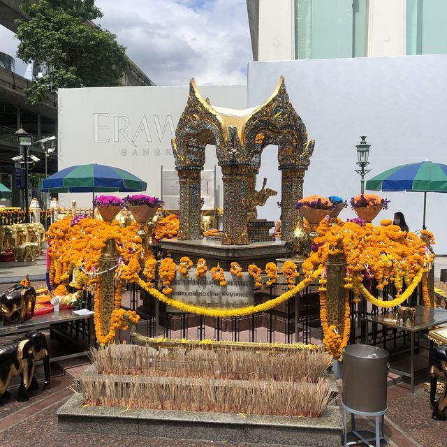 Praying Erawan 4Face Buddha 