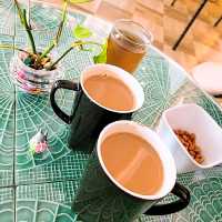 Relax afternoon tea (club) at the lobby! 🍵 