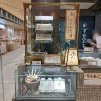 JR大阪駅でも炙りみたらし買えるよ～！浪芳庵エキマルシェ店
