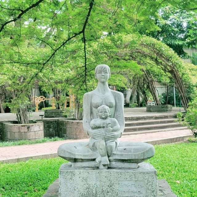 The tranquility moment in HCMC - Tao Dan Park