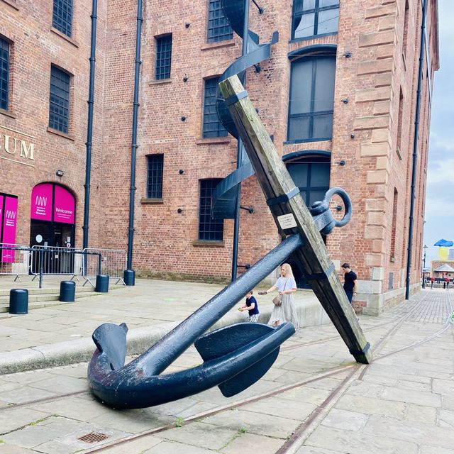 Royal Albert Dock ⛴ - Liverpool, UK 🇬🇧