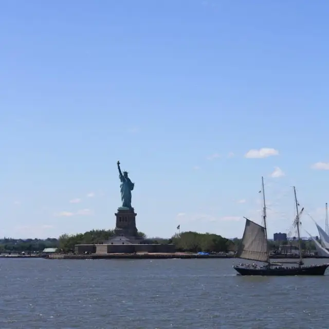 Sail to Staten Island but to see her 