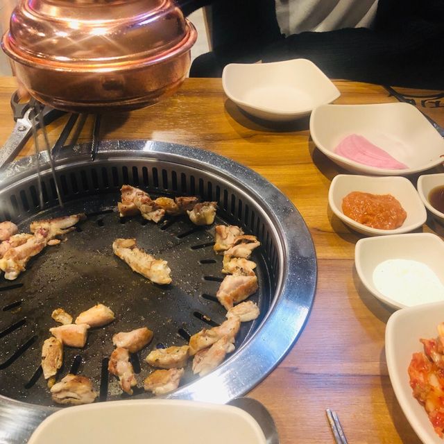 맛있는 먹거리가 가득한 명동 데이트 💝
