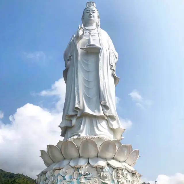 Linh Ung Pagoda - Da Nang, Vietnam